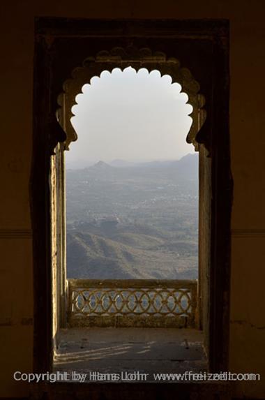 07 Moon-Palace,_Udaipur_DSC4526_b_H600
